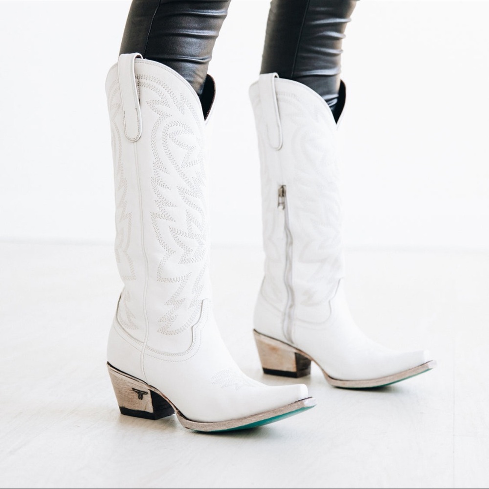 NWT Lane Smokeshow Boots Matte White Size 9.5
